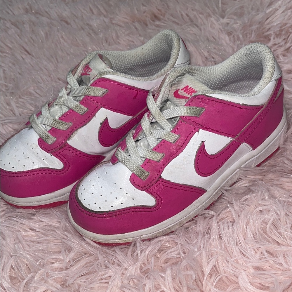 Nike Kids Sneakers in Pink and White